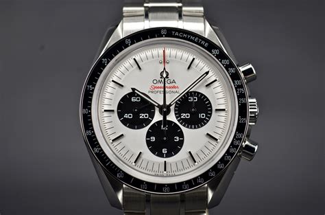 omega speedmaster white panda